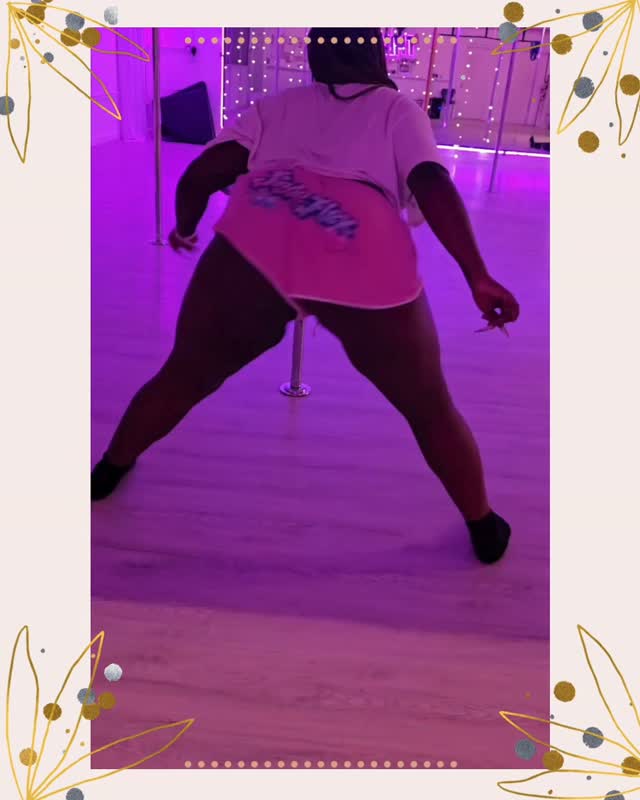 Weekly twerk classes with our incredible instructor @jigglenflex 😘😘 

⏰️ Fridays at 7:15pm 

📍The One @ Perry Barr 

Building a supportive community where women move unapologetically, grow in confidence and celebrate strength, joy and freedom 🥳🔥